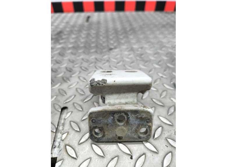 Петля двери задней правой к Петля двери задней правой к Mercedes Sprinter undefined г. Sprinter