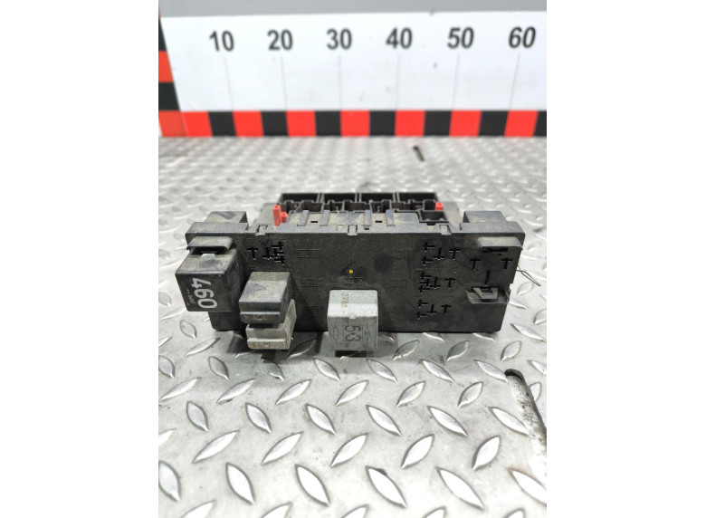 Блок бортовой сети (блок управления BCM) к Volkswagen Golf, 2004г.