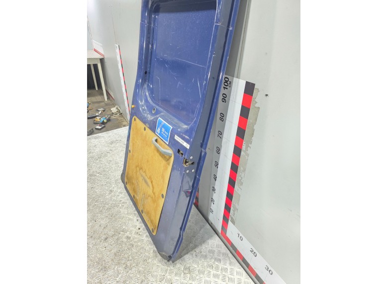 Дверь задняя распашная правая к Дверь задняя распашная правая к Ford Transit undefined г. Transit