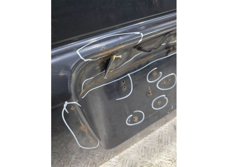 Крышка багажника (дверь 3-5) к Mercedes Vito W638, 2000г.