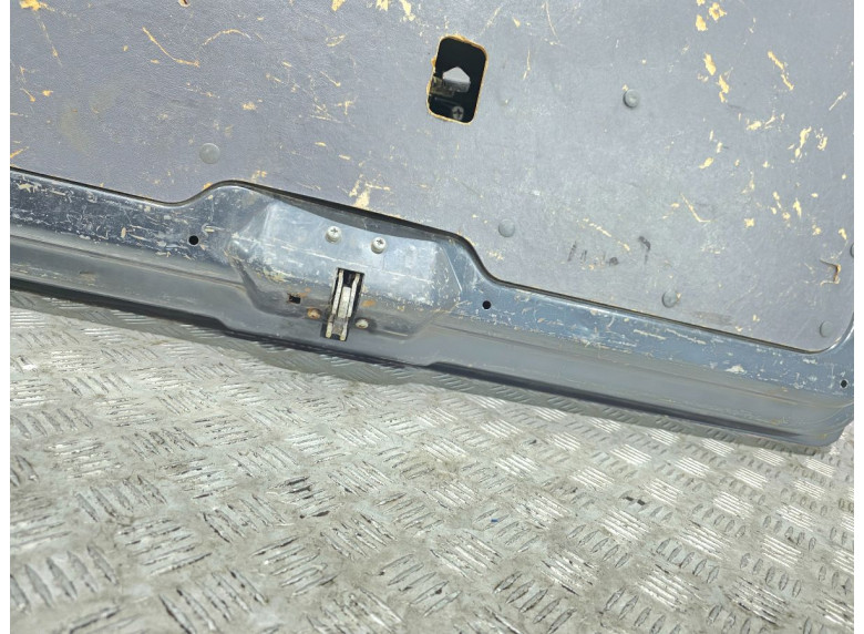 Крышка багажника (дверь 3-5) к Mercedes Vito W638, 2000г.