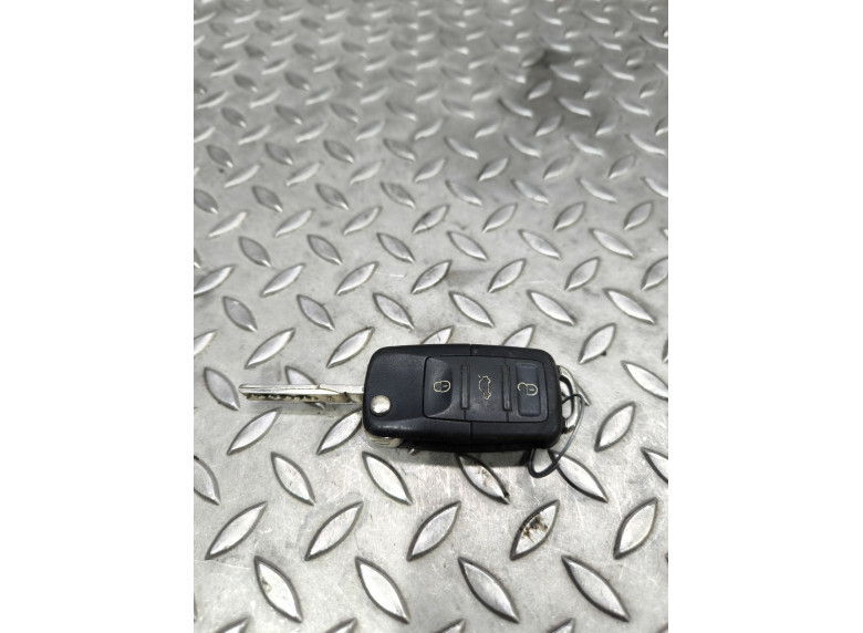 Ключ к Skoda Roomster, 2008г.