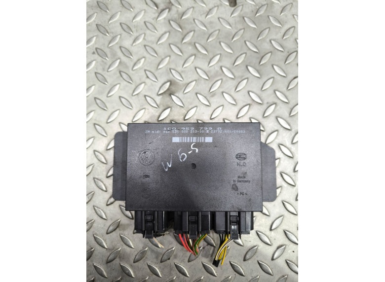 Блок комфорта к Volkswagen Passat, 2002г.