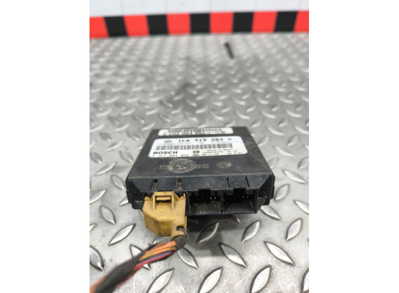 Блок управления парктрониками к Volkswagen Jetta, 2008г.