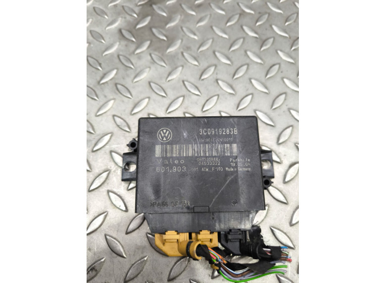 Блок управления парктрониками к Volkswagen Passat, 2006г.