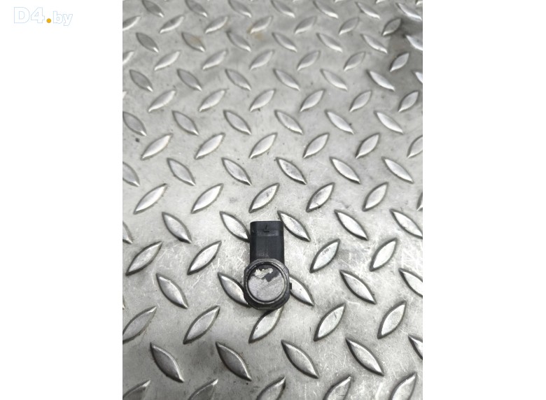 Датчик парктроника к Renault Megane undefined г.