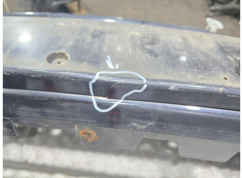 Бампер передний к Volkswagen Touareg, 2004г.