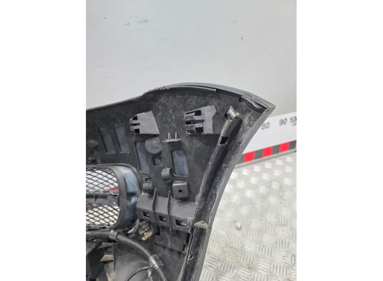 Бампер передний к Volkswagen Touareg, 2004г.