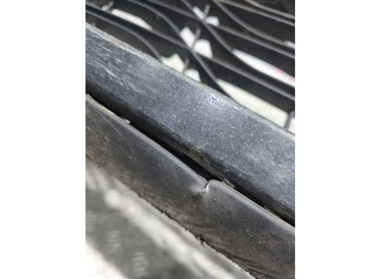 Бампер передний к Renault Megane, 2010г.