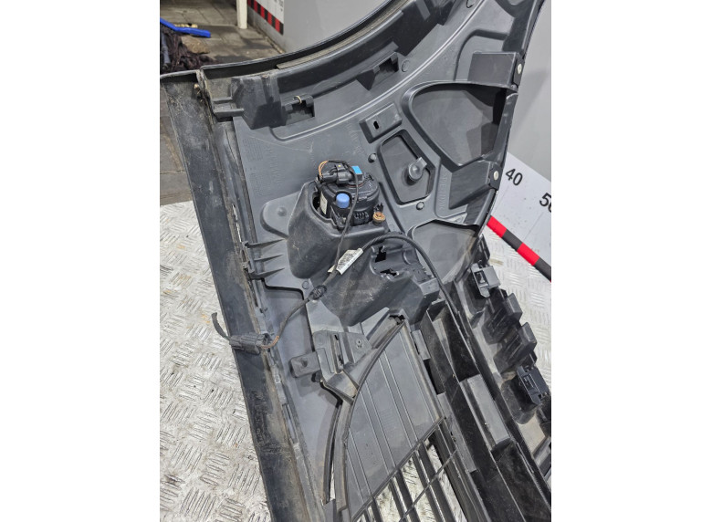 Бампер передний к Renault Megane, 2010г.