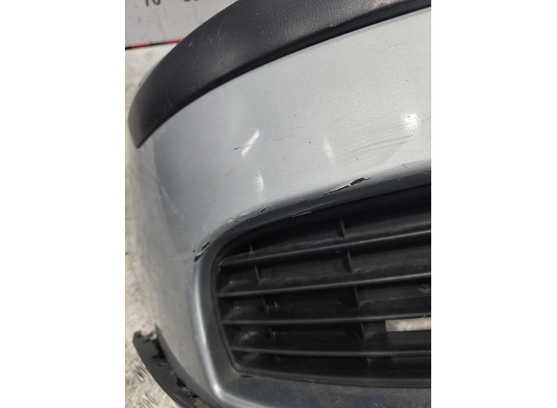 Бампер передний к Volkswagen Golf, 2006г.