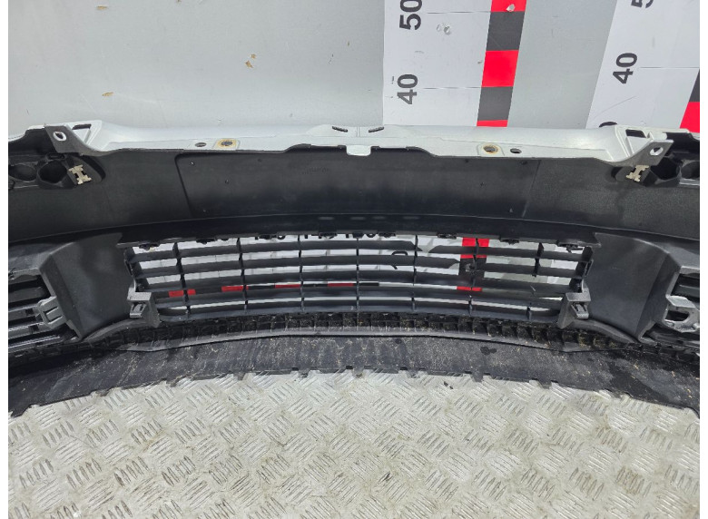 Бампер передний к Volkswagen Golf, 2006г.