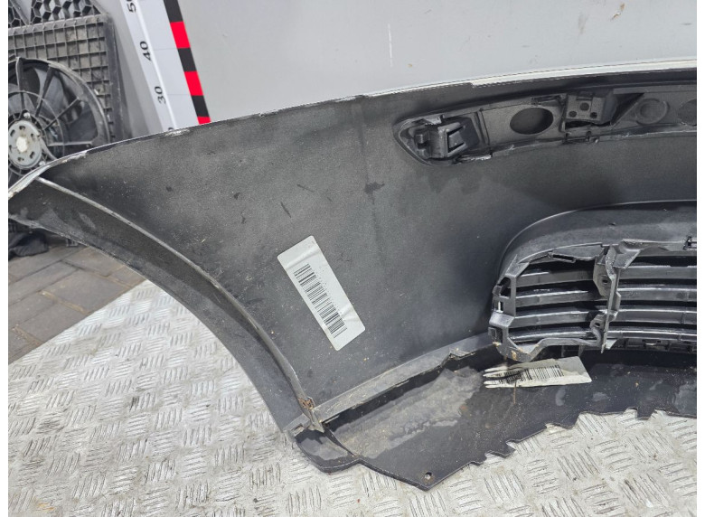 Бампер передний к Volkswagen Golf, 2006г.