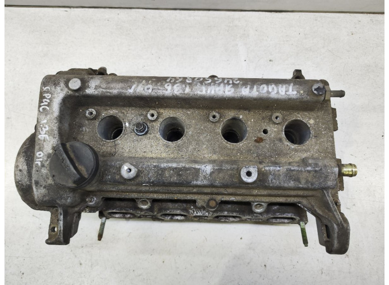 Головка блока цилиндров к Toyota Yaris, 2001г.