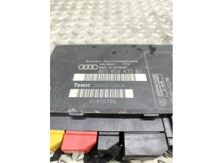 Блок комфорта к Audi A4, 2004г.