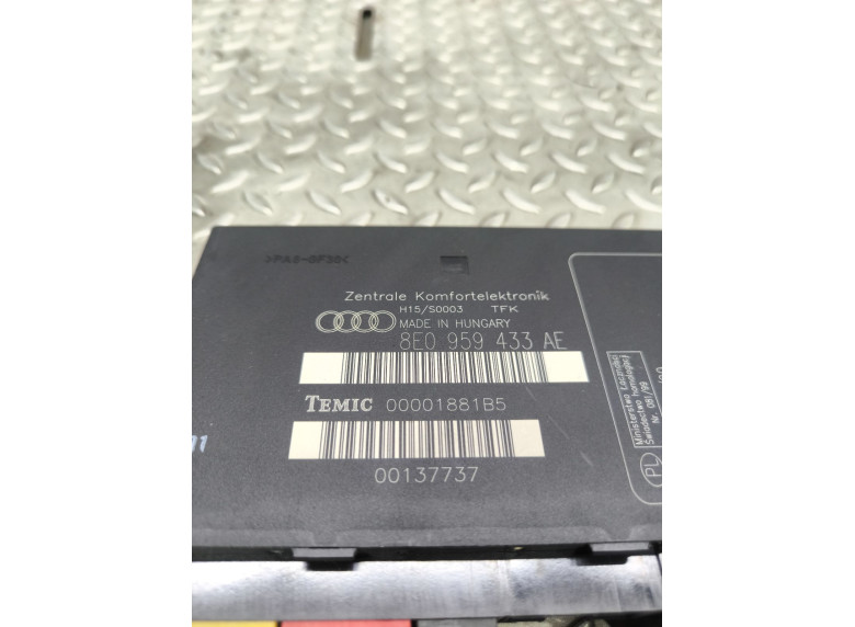 Блок комфорта к Audi A4, 2001г.