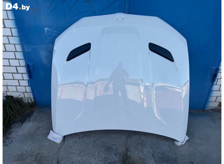 Капот к BMW M5 undefined г.