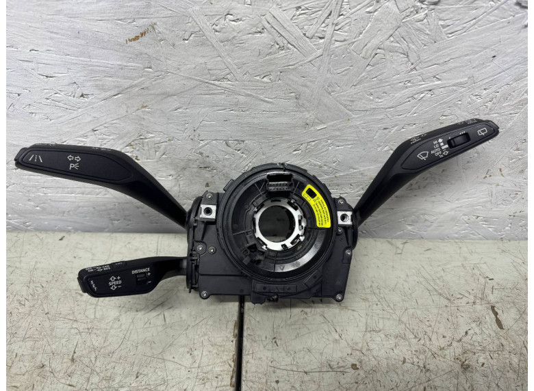 Переключатель подрулевой (стрекоза) к Audi A4, 2016г.