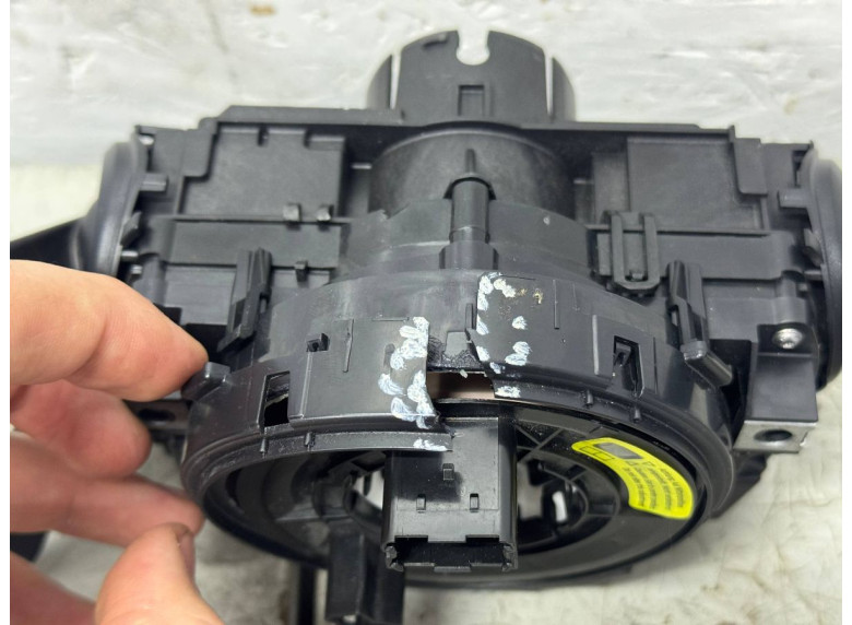 Переключатель подрулевой (стрекоза) к Audi A4, 2016г.