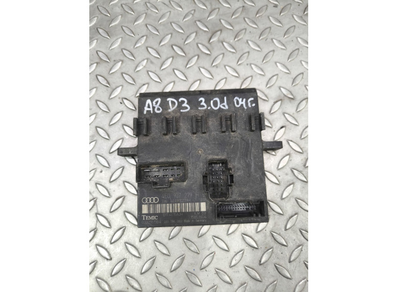 Блок бортовой сети (блок управления BCM) к Audi A8, 2004г.