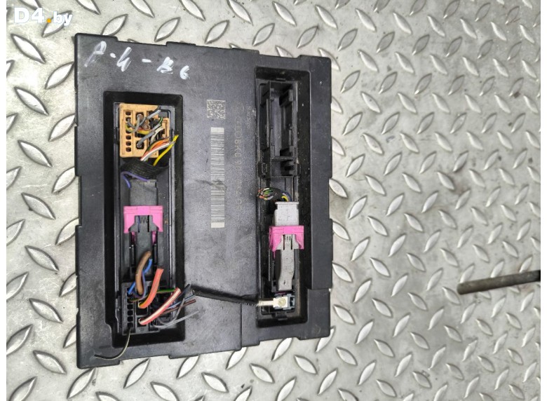 Блок комфорта к Audi A4 undefined г.