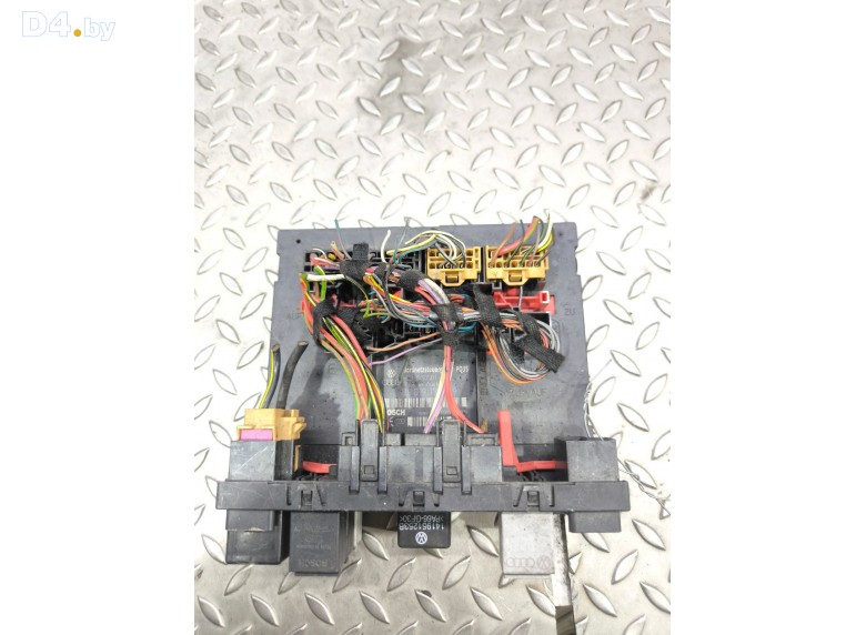 Блок бортовой сети (блок управления BCM) к Audi A3 undefined г.