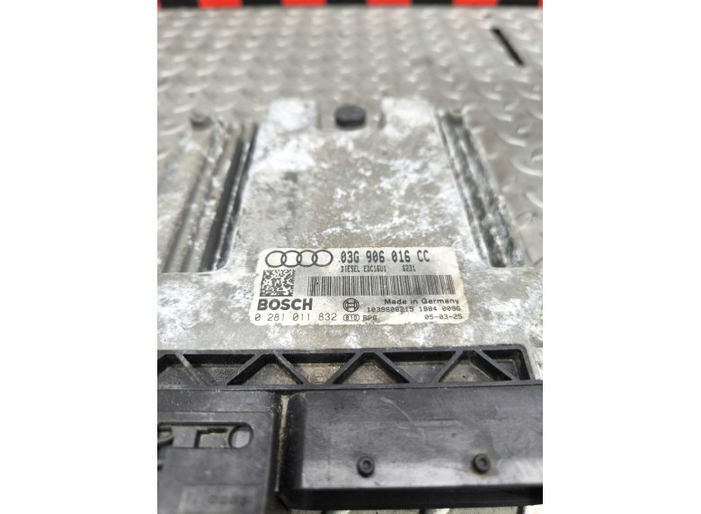 Блок управления двигателем к Audi A3, 2005г.