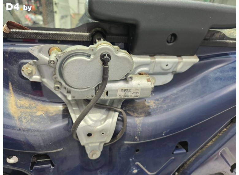 Моторчик заднего стеклоочистителя (дворника) к Ford Transit undefined г.