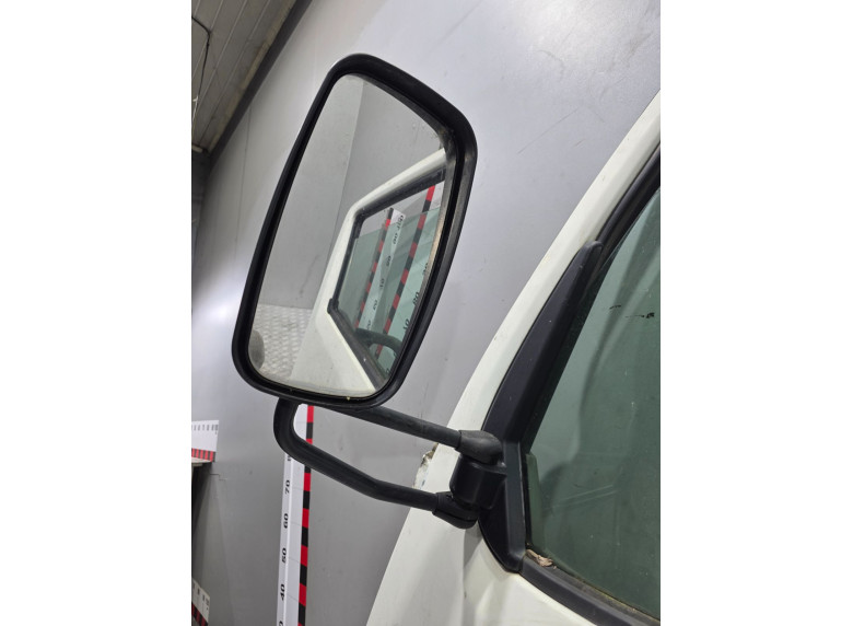 Зеркало наружное левое к Nissan Cabstar, 2015г.