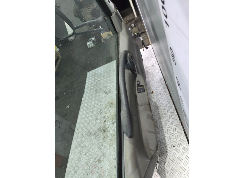 Проводка двери передней левой к Nissan Cabstar, 2015г.