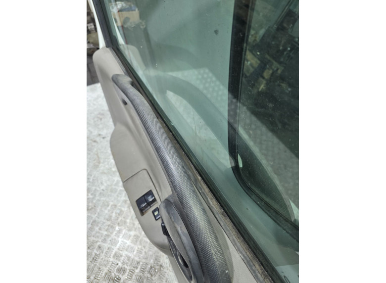 Ручка внутренняя передняя левая к Nissan Cabstar, 2015г.