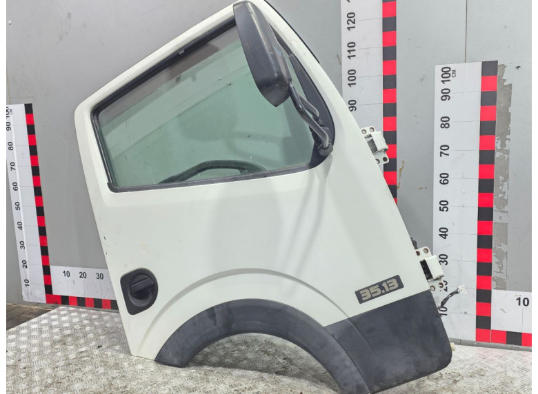 Ручка наружная передняя правая к Nissan Cabstar, 2015г.