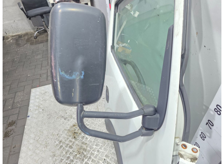 Зеркало наружное правое к Nissan Cabstar, 2015г.