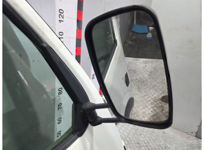Зеркало наружное правое к Nissan Cabstar, 2015г.