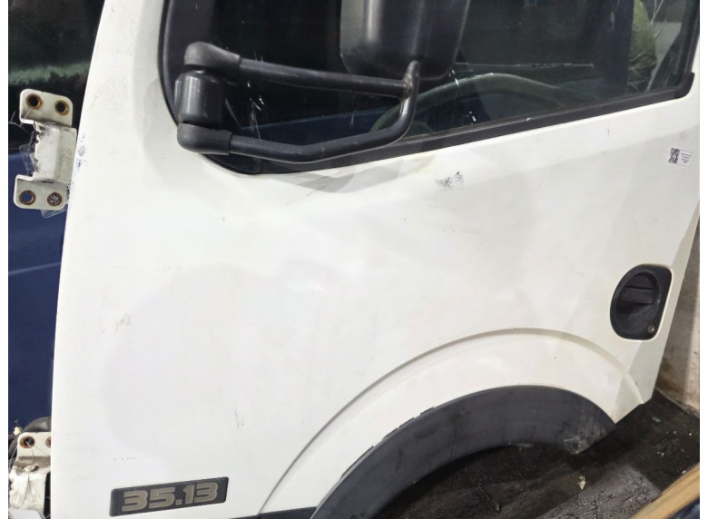 Замок двери передней левой к Nissan Cabstar, 2015г.