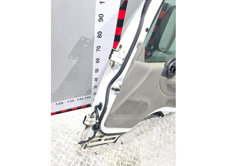Дверь передняя правая к Nissan Cabstar, 2015г.