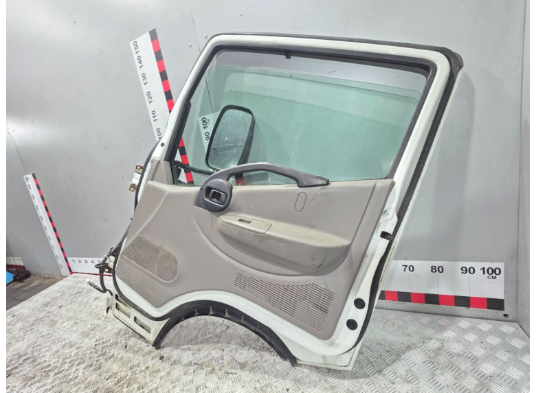 Дверь передняя правая к Nissan Cabstar, 2015г.