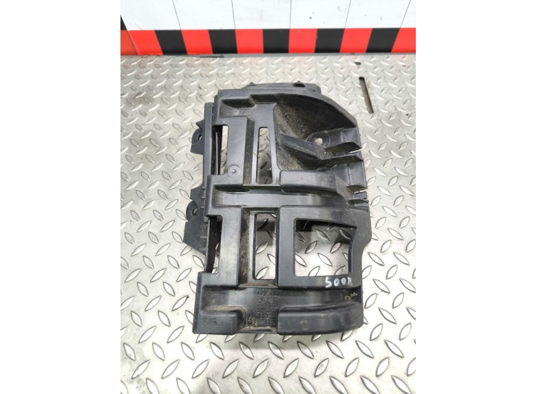 Кронштейн крепления бампера заднего к Peugeot 5008