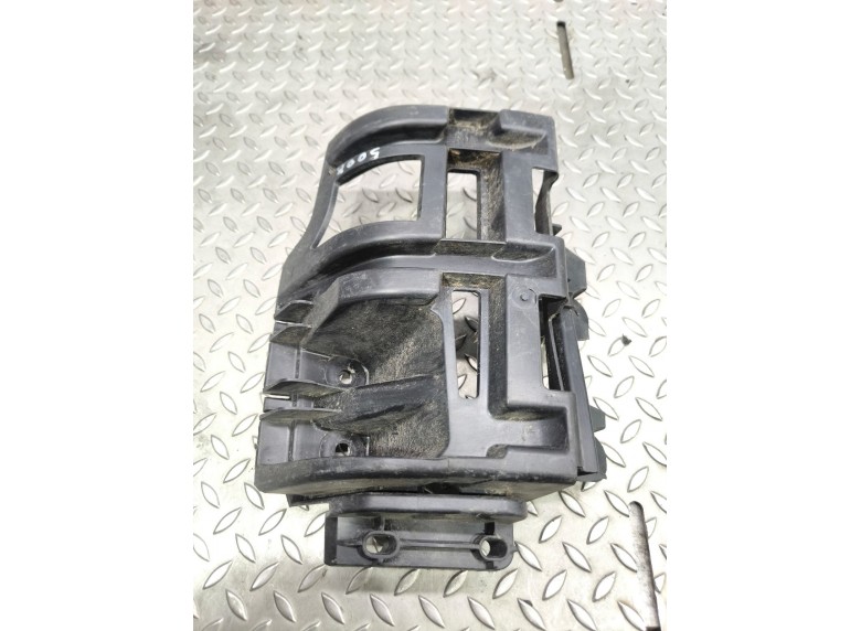 Кронштейн крепления бампера заднего к Кронштейн крепления бампера заднего к Peugeot 5008 undefined г. 5008