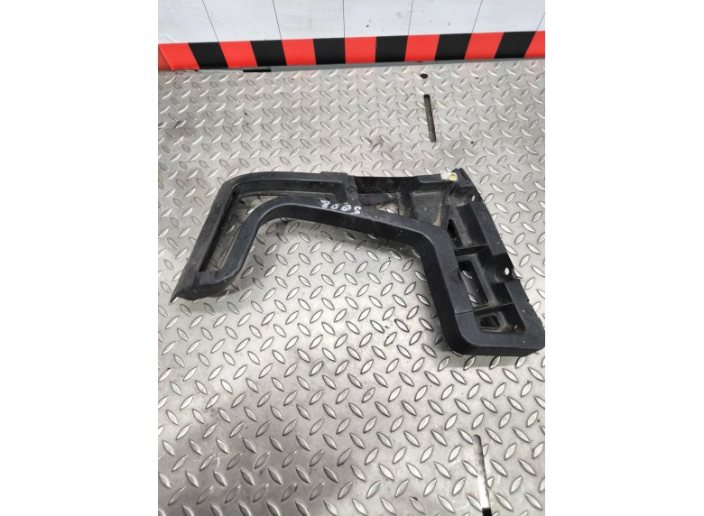 Кронштейн крепления бампера заднего к Peugeot 5008