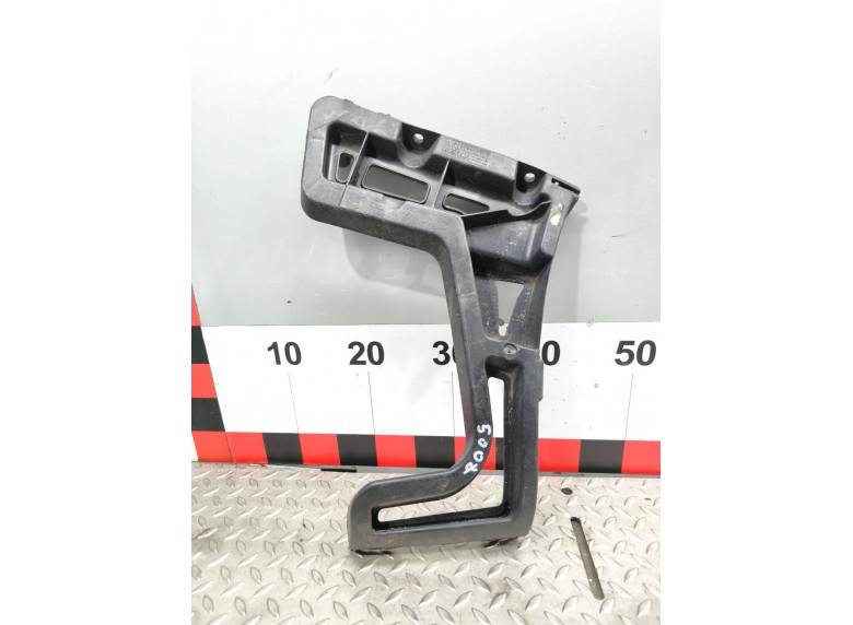 Кронштейн крепления бампера заднего к Peugeot 5008