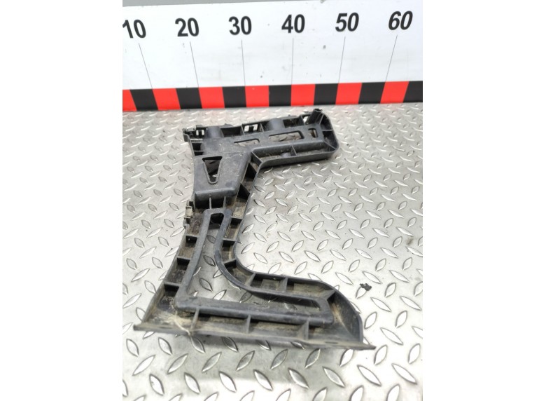 Кронштейн крепления бампера заднего к Кронштейн крепления бампера заднего к Peugeot 5008 undefined г. 5008