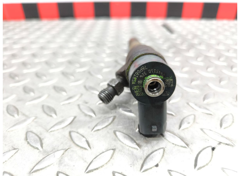 Форсунка к Opel Corsa, 2010г.