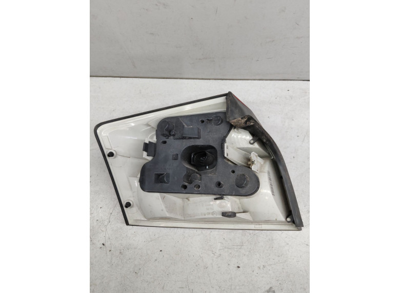 Фонарь задний правый к Audi A4, 2002г.