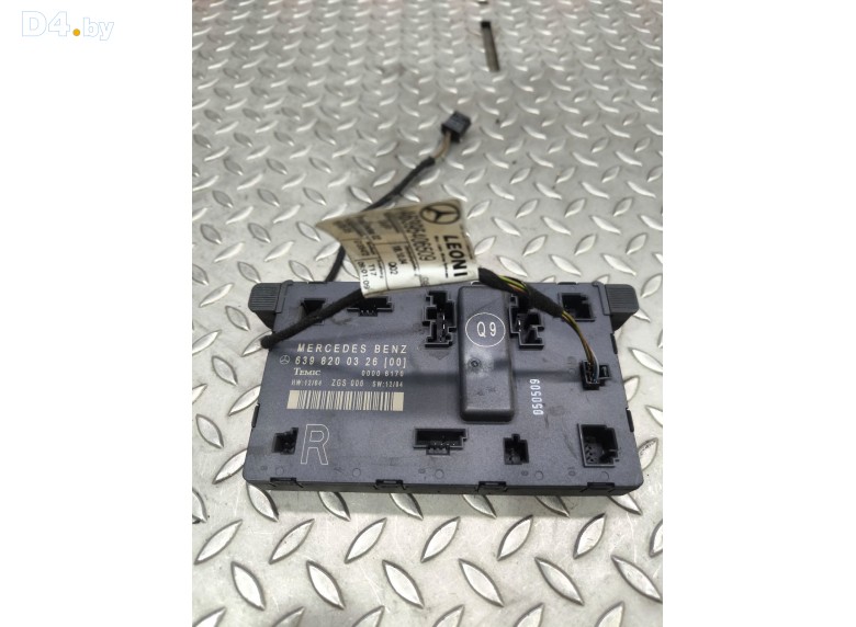 Блок управления двери передней правой к Mercedes VitoW639 undefined г.