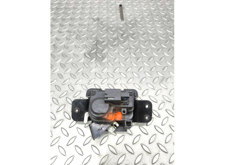 Замок багажника к Замок багажника к Dodge Caliber undefined г. Caliber