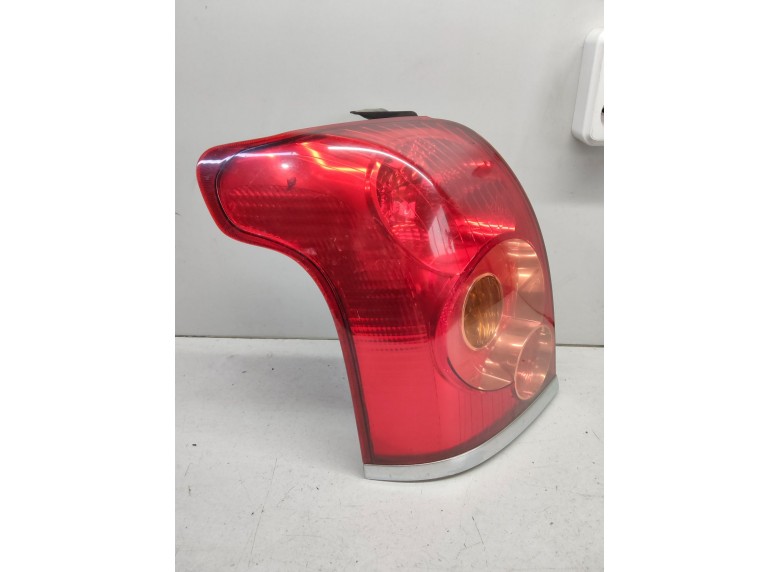 Фонарь задний левый к Фонарь задний левый к Toyota Avensis undefined г. Avensis