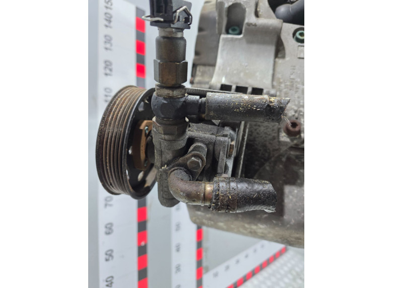 Насос гидроусилителя руля к Volkswagen Golf, 2000г.