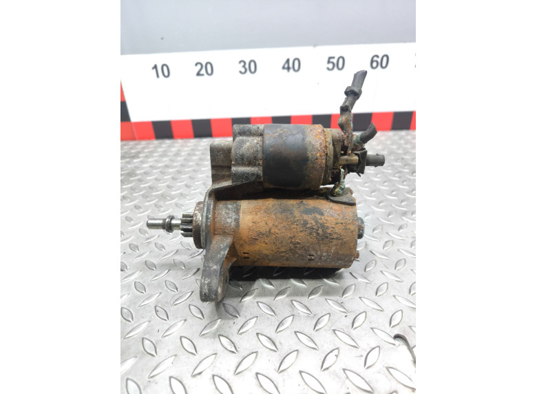 Стартер к Volkswagen Golf, 1996г.