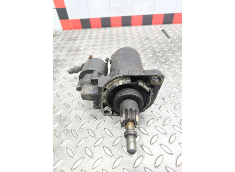 Стартер к Volkswagen Passat, 1995г.